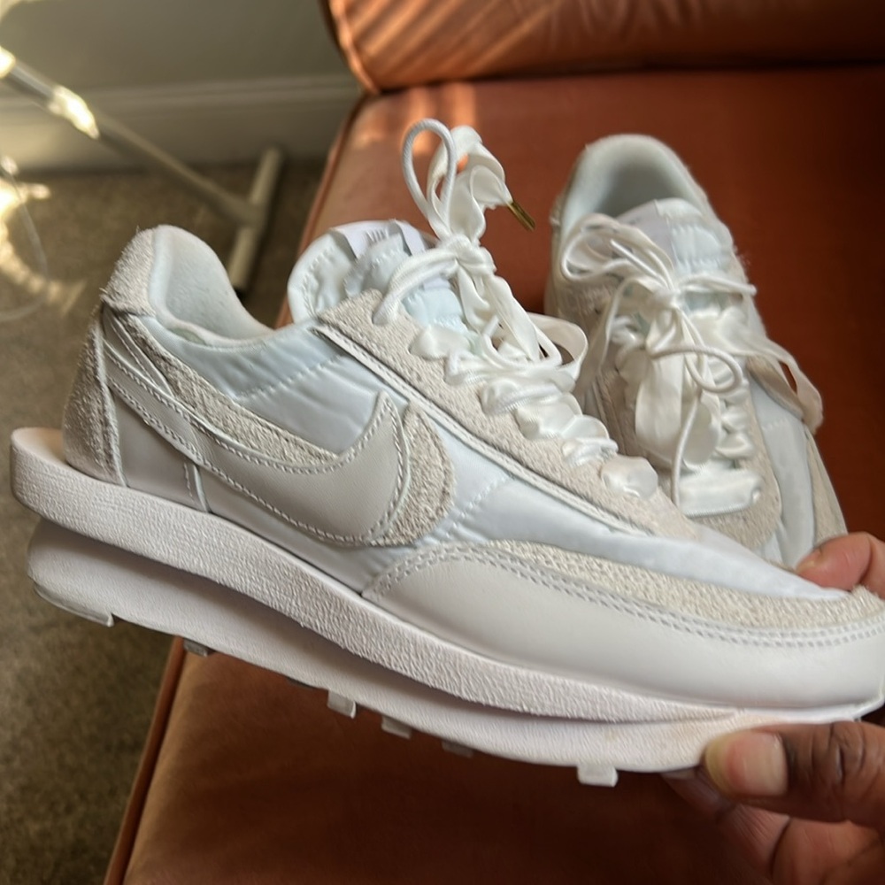 Nike - Picture 2 of 8